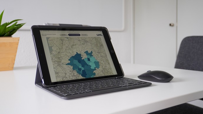 Strukturatlas auf Tablet