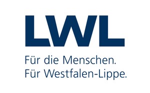 Die Abkürzung LWL ist in blauer Schrift. Unter der Abkürzung steht: Für die Menschen. Für die Menschen in Westfalen-Lippe.